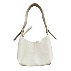 Elegant Cream Leather Shoulder Bag